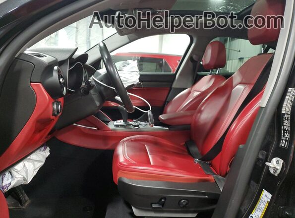 ZASPAKBN9M7D12287 2021 ALFA ROMEO STELVIO Black Widok wnętrza z przodu