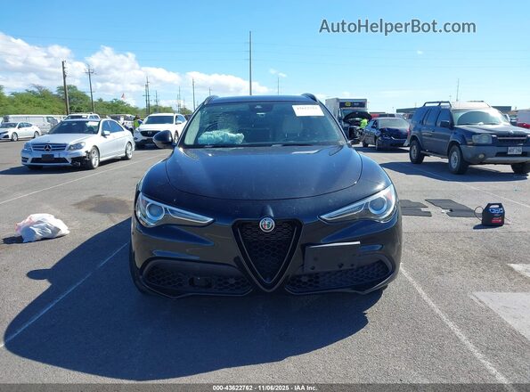ZASPAKBNXM7D18180 2021 ALFA ROMEO STELVIO Black Rear interior view