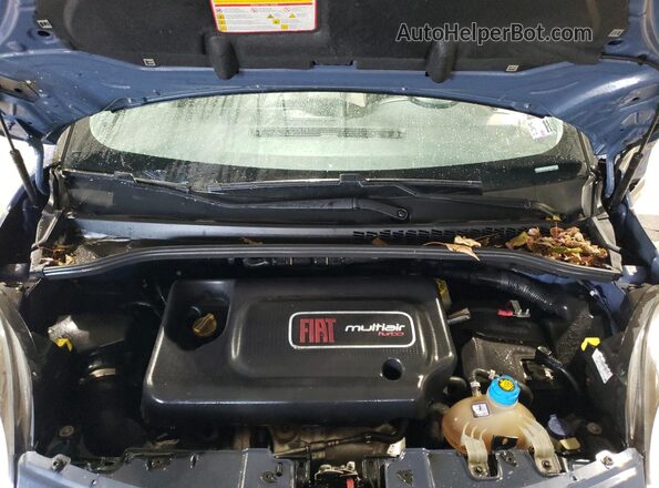 ZFBCFADH8JZ041526 2018 FIAT 500L Blue Widok komory silnika