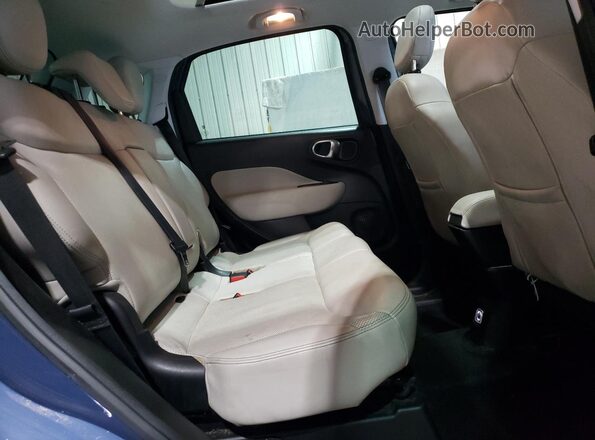 ZFBCFADH8JZ041526 2018 FIAT 500L Blue Widok wnętrza z tyłu