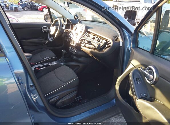 ZFBCFXAB3HP601980 2017 FIAT 500X Blue 
