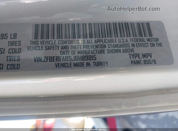 ZFBERFAB5J6H89815 2018 RAM PROMASTER CITY White Widok komory silnika