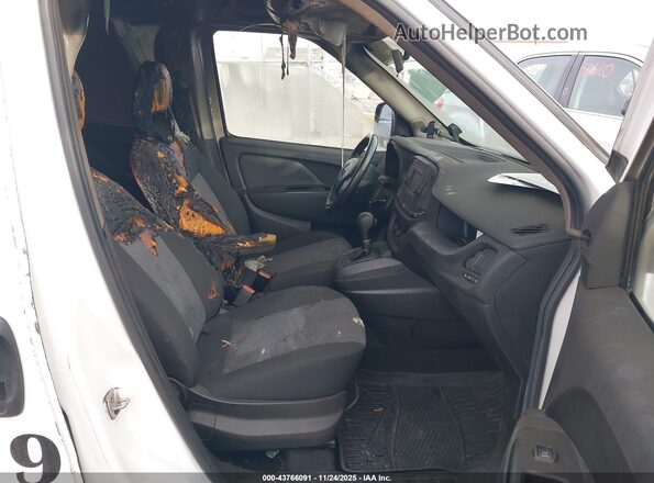 ZFBERFAB6J6H37092 2018 RAM PROMASTER CITY White Widok wnętrza z przodu