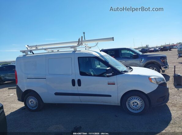 ZFBERFAB7J6J37694 2018 RAM PROMASTER CITY White Vista interior trasera