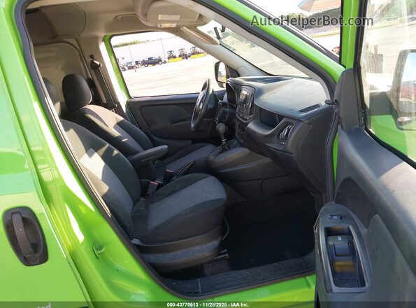 ZFBERFATXG6B83735 2016 RAM PROMASTER CITY Green Vista interior delantera