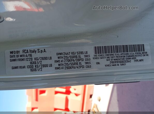 ZFBERFBT6G6C62642 2016 RAM PROMASTER CITY White Vista del compartimento del motor