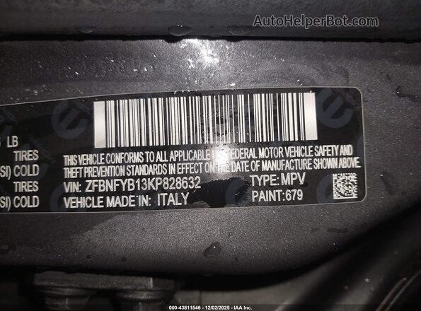 ZFBNFYB13KP828632 2019 FIAT 500X Gray Engine compartment view