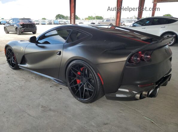 ZFF83CLA8K0241728 2019 FERRARI 812 Black 