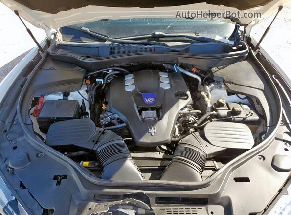 ZN661YUAXMX359666 2021 MASERATI LEVANTE White Rear interior view