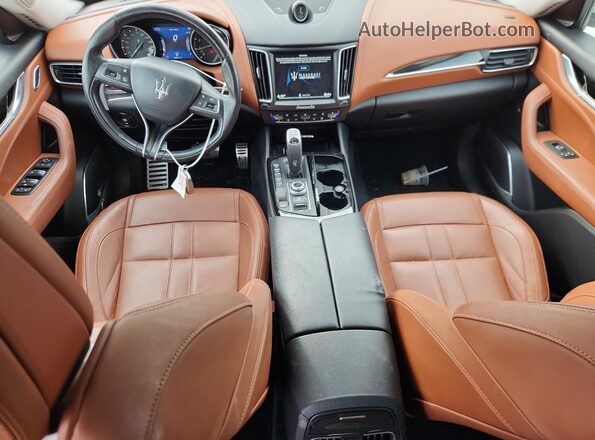 ZN661YUS2KX335884 2019 MASERATI LEVANTE White Вид панелі приладів