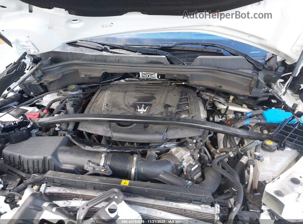 ZN682AVA7P7416020 2023 MASERATI GRECALE White Widok z tyłu