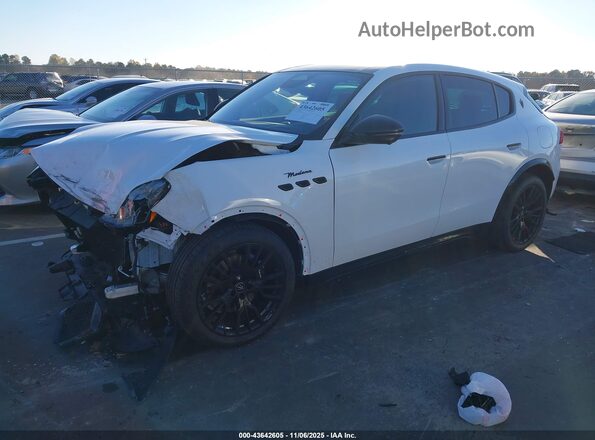 ZN6PMDBA9S7461190 2025 MASERATI GRECALE White Առջևի ձախ երեք քառորդ տեսարան