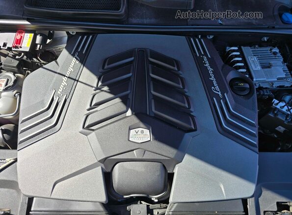 ZPBUA1ZL6MLA12443 2021 LAMBORGHINI URUS White წინა სალონის ხედი