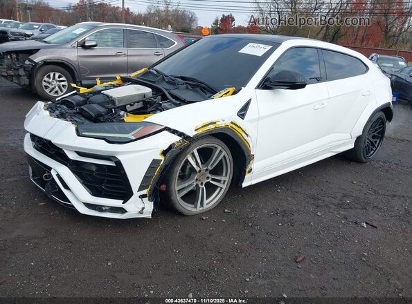 ZPBUA1ZL8KLA01117 2019 LAMBORGHINI URUS White წინა მარცხენა ხედი სამი მეოთხედიდან
