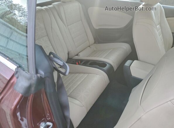 W04WH3N58JG032934 2018 BUICK CASCADA Burgundy უკანა სალონის ხედი