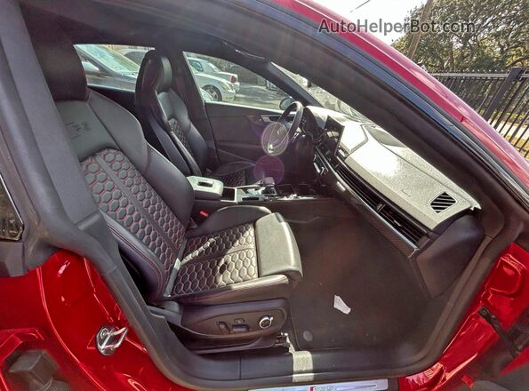 WUAAWCF52RA900688 2024 AUDI RS5 Red Widok z tyłu