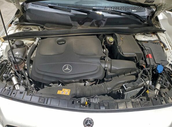 WDCTG4GB2JJ384408 2018 MERCEDES-BENZ GLA White 
