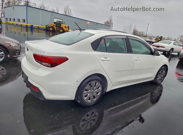 3KPA24AD8LE321335 2020 KIA RIO White Передня права чверть