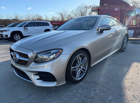 WDD1J6GB6JF019068 2018 MERCEDES-BENZ E-CLASS Золотой Задняя правая четверть