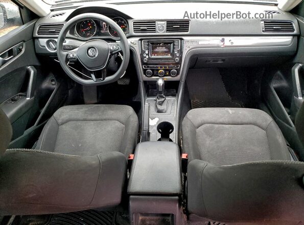 1VWAT7A34HC031370 2017 VOLKSWAGEN PASSAT White Սարքավորումների վահանակի տեսք