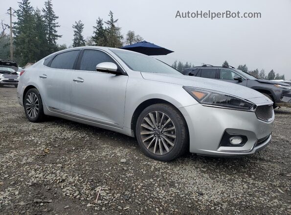 KNALC4J17J5104716 2018 KIA CADENZA Серебряный Вид спереди
