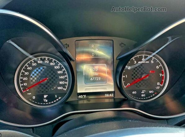 55SWF6EB1HU194958 2017 MERCEDES-BENZ C Gray ხელსაწყოთა პანელის ხედი