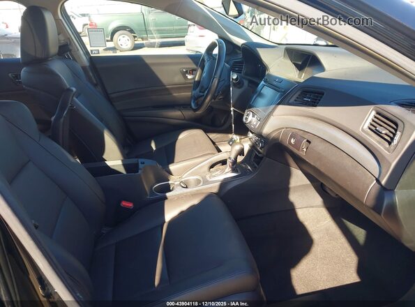 19UDE2F70HA010490 2017 ACURA ILX Черный Вид салона спереди