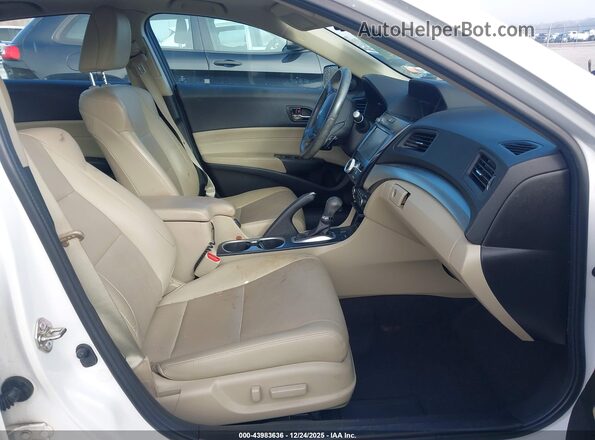19UDE2F74GA025945 2016 ACURA ILX White Вид салону спереду