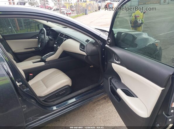 19XZE4F94LE000522 2020 HONDA INSIGHT Gray Вид салону спереду
