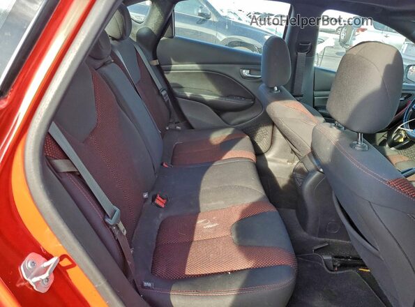 1C3CDFGBXGD823537 2016 DODGE DART Красный Вид задних сидений