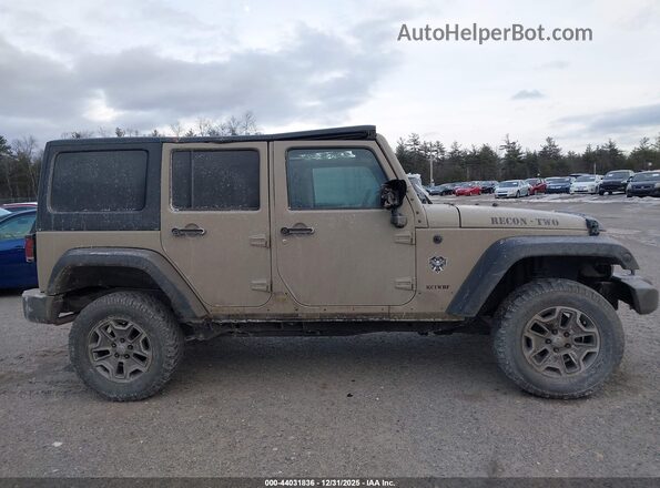 1C4BJWDG9HL723369 2017 JEEP WRANGLER UNLIMITED Tan Vista interior trasera