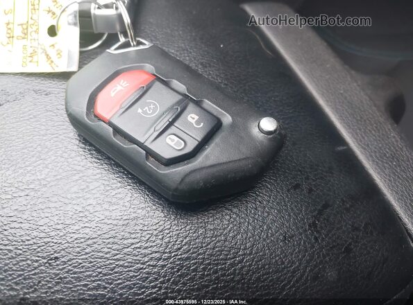 1C4HJXDN4MW723075 2021 JEEP WRANGLER UNLIMITED Maroon Widok deski rozdzielczej