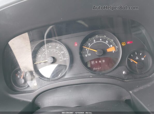 1C4NJPFA3GD615284 2016 JEEP PATRIOT White Вид задніх сидінь