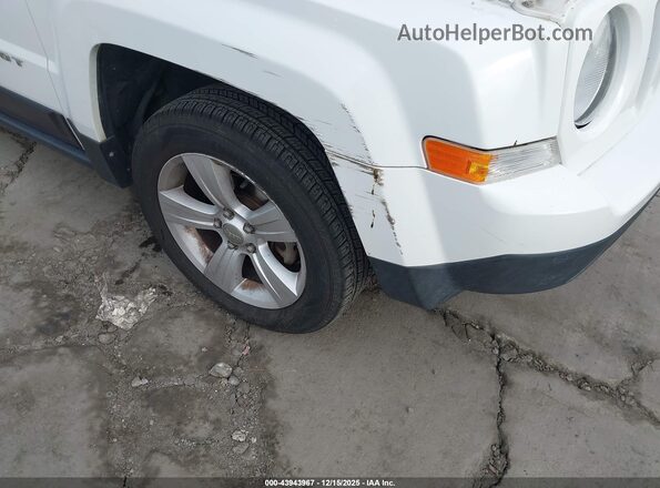 1C4NJPFA3GD615284 2016 JEEP PATRIOT White Вид спереду