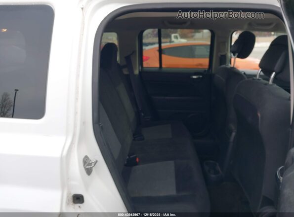 1C4NJPFA3GD615284 2016 JEEP PATRIOT White Вид наклейки з VIN-кодом