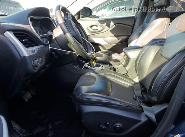 1C4PJLLB8JD573815 2018 JEEP CHEROKEE Blue Front interior view