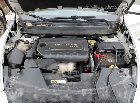 1C4PJMCB6HW536928 2017 JEEP CHEROKEE White Vista del compartimento del motor