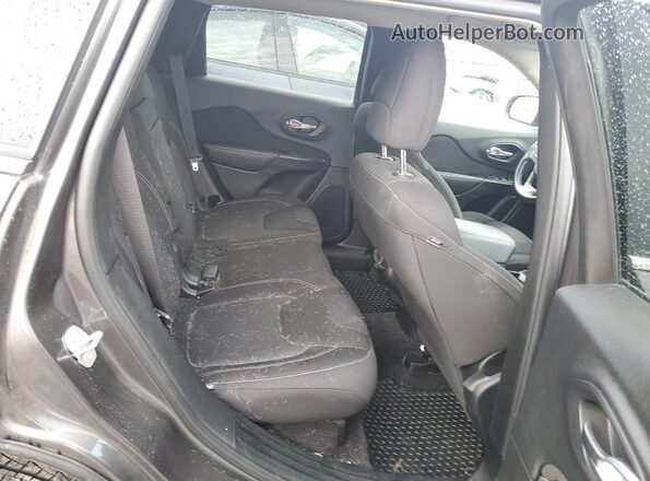 1C4PJMCS5HW556040 2017 JEEP CHEROKEE Black Widok wnętrza z tyłu