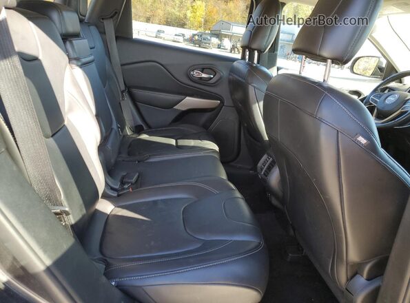 1C4PJMDBXHW625593 2017 JEEP CHEROKEE Charcoal Вид задньої частини салону