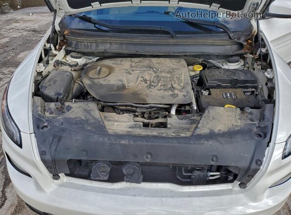 1C4PJMDS9HW616531 2017 JEEP CHEROKEE Белый Вид подкапотного пространства