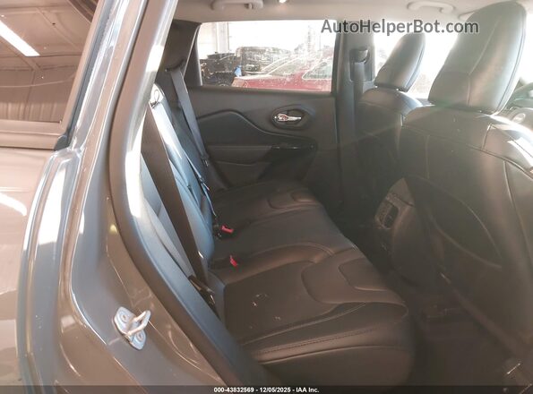 1C4PJMMB1PD105454 2023 JEEP CHEROKEE Gray VIN sticker view