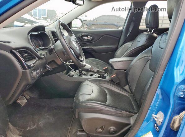 1C4PJMMB5PD114139 2023 JEEP CHEROKEE Blue Вид салону спереду