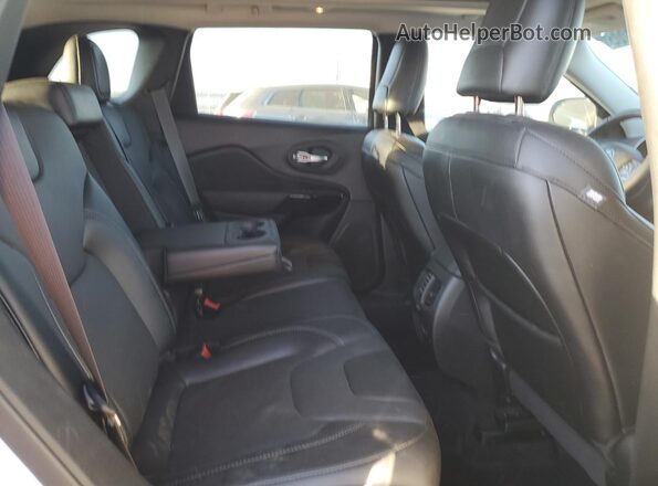 1C4PJMMB9PD102088 2023 JEEP CHEROKEE White უკანა სალონის ხედი