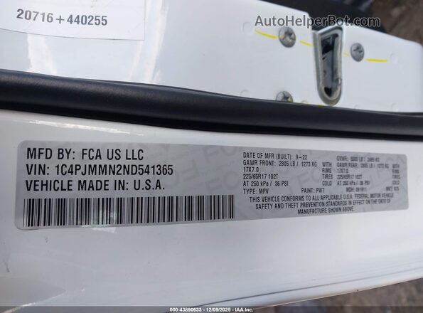 1C4PJMMN2ND541365 2022 JEEP CHEROKEE White ძრავის განყოფილების ხედი