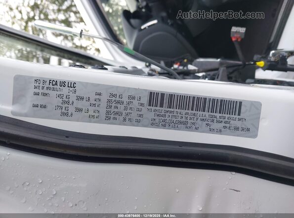 1C4RDJDG4JC290669 2018 DODGE DURANGO White ძრავის განყოფილების ხედი