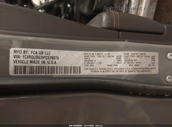 1C4RDJDGXPC576079 2023 DODGE DURANGO Gray Engine compartment view