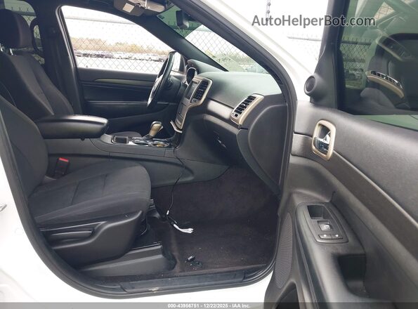 1C4RJEAG5GC392625 2016 JEEP GRAND CHEROKEE Белый Вид салона спереди