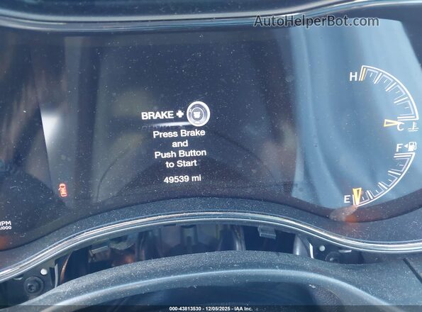 1C4RJEBG4MC784070 2021 JEEP GRAND CHEROKEE Black Widok tylnych siedzeń
