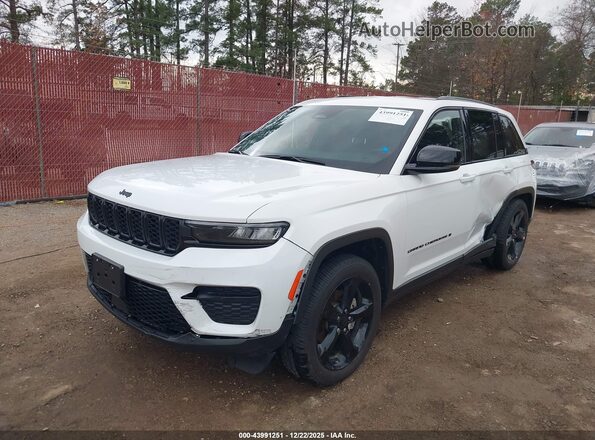 1C4RJHAG0PC586125 2023 JEEP GRAND CHEROKEE Белый Передняя левая четверть