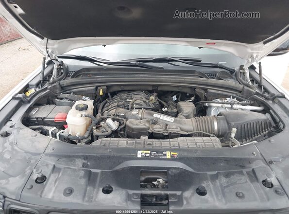 1C4RJHAG0PC586125 2023 JEEP GRAND CHEROKEE Белый Вид сзади